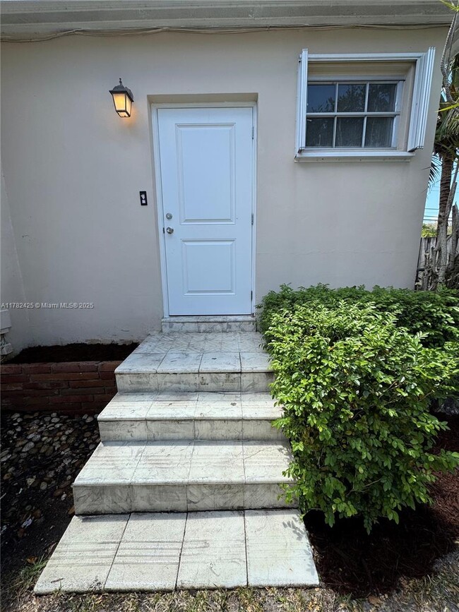 Primary Photo - 8520 SW 29th St
