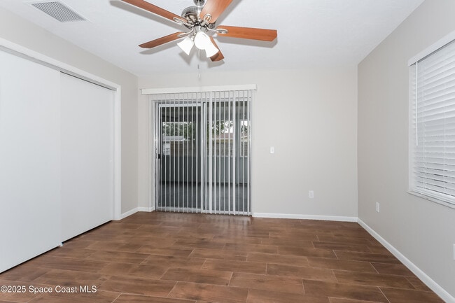 Building Photo - 147 Ramie Ln