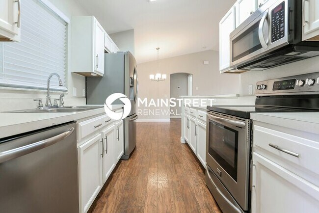Building Photo - 3 Bedroom Pet-Friendly Home in NORTH PORT, FL with Main Street Renewal