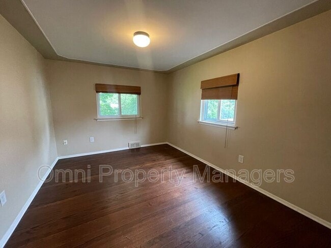 Building Photo - 31245 Bretz Dr