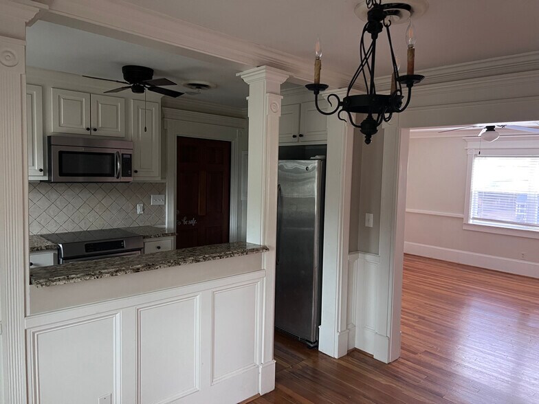 Building Photo - 501 Milledge Rd