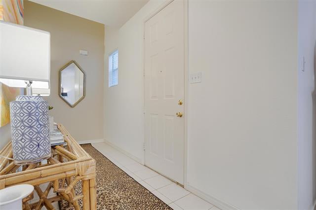 Building Photo - 5882 Pecan Chase
