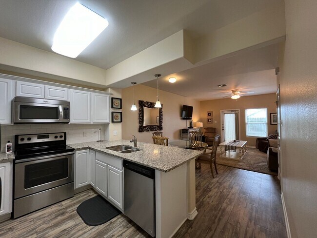 Building Photo - 15128 Dory Dr