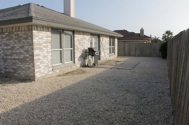 Building Photo - 14905 Dasmarinas Dr