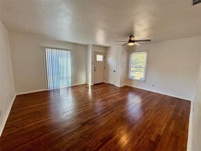 Building Photo - 1303 Marydale Dr