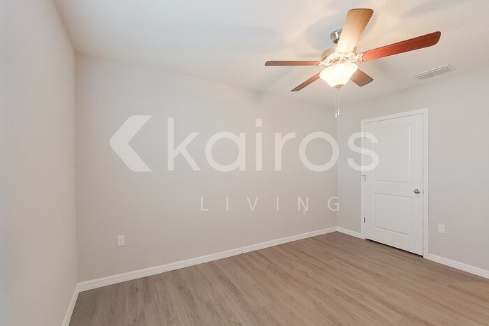 Building Photo - 8696 SW 44th Ct