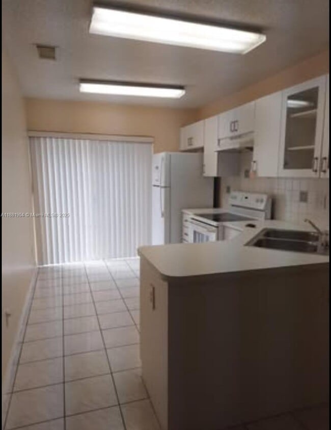 Building Photo - 1146 NW 126th Ct