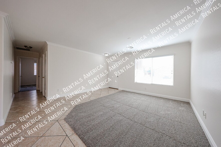 Building Photo - 1517 S 219th Dr