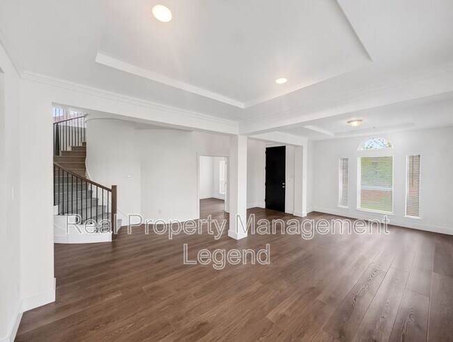 Building Photo - 1019 Modesto Dr
