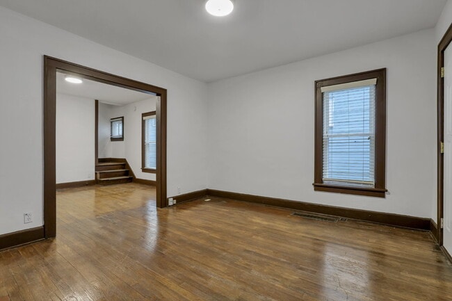 Building Photo - 1349 N 6th St