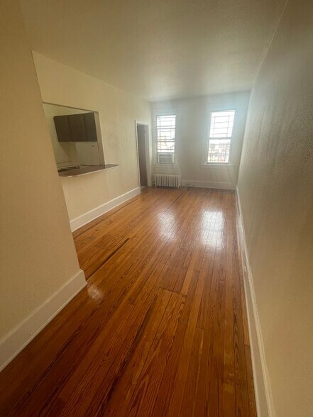 Building Photo - 3007 N Calvert St