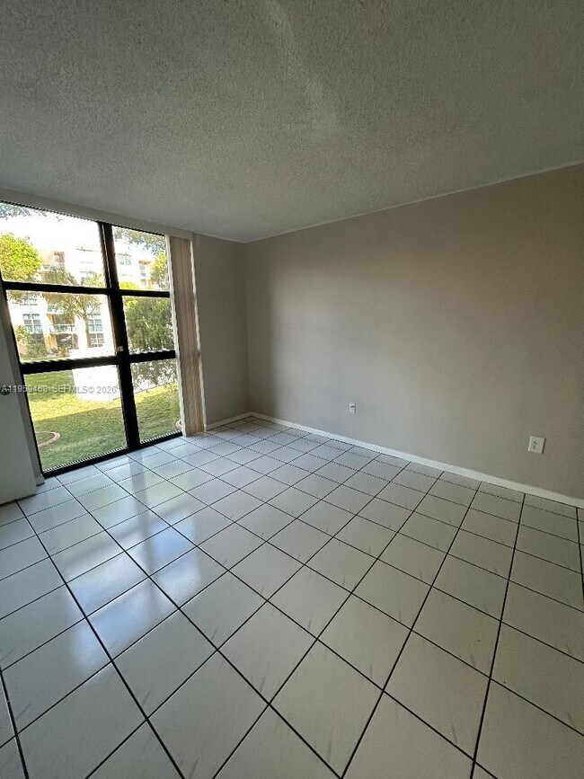 Building Photo - 11780 SW 18th St