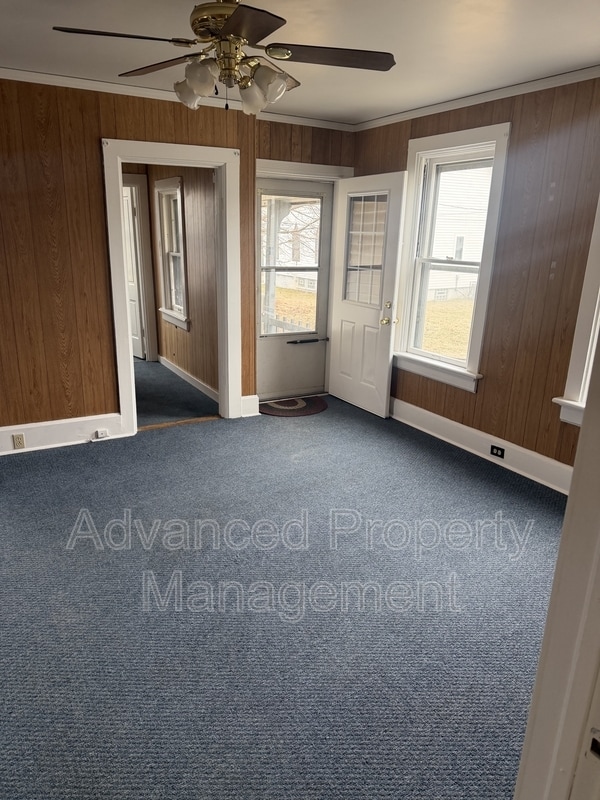 Building Photo - 2549 N Vel R. Phillips Ave