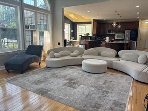 Building Photo - 501 Rain Tree Cir