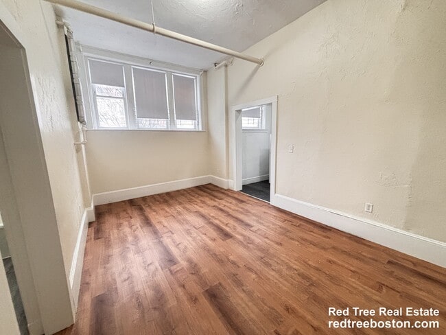 Building Photo - 99 Brainerd Rd