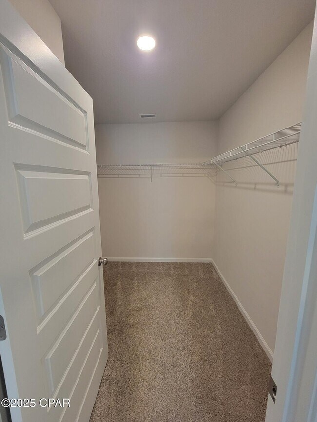 Building Photo - 6585 Slabinski Ln