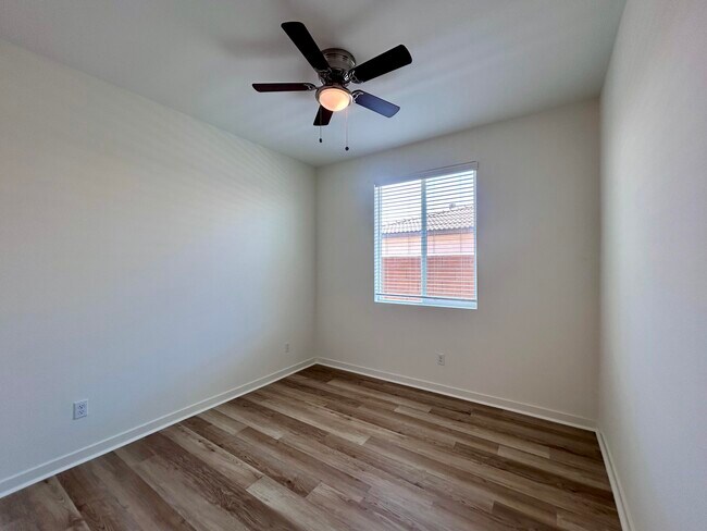 Building Photo - 40082 Catania Ct