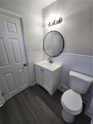 Building Photo - 944 S 24th St