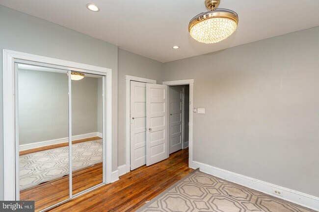 Building Photo - 4312 Dobson St