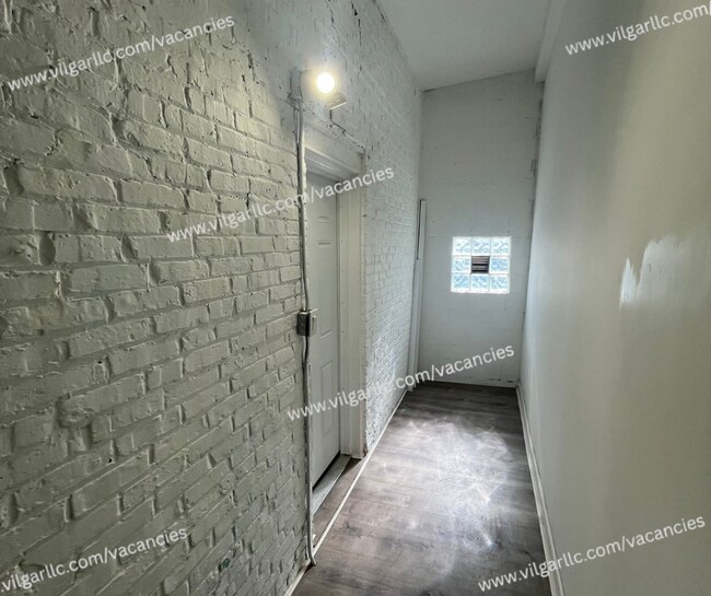 Building Photo - 4117 Euclid Ave