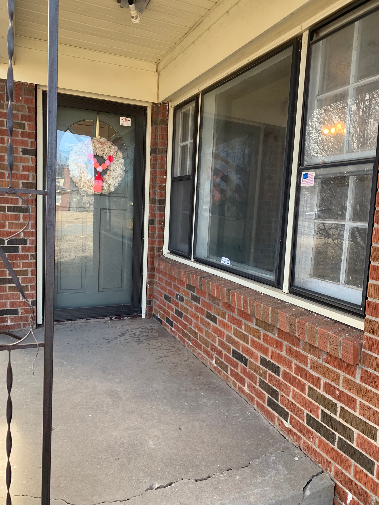 Building Photo - 4509 N Rockwell Ave