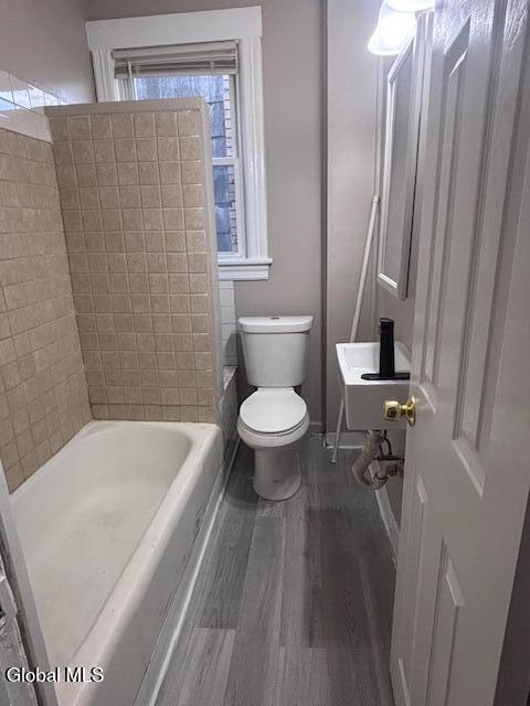 Building Photo - 455 Bradford St