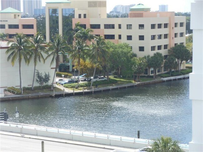 Building Photo - 1160 N Federal Hwy