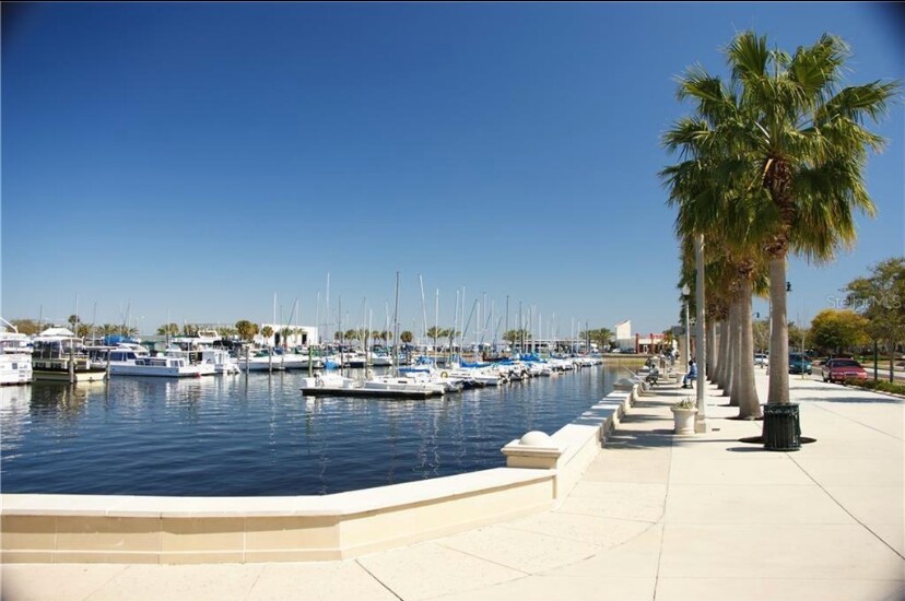 View of marina - 225 W Seminole Blvd