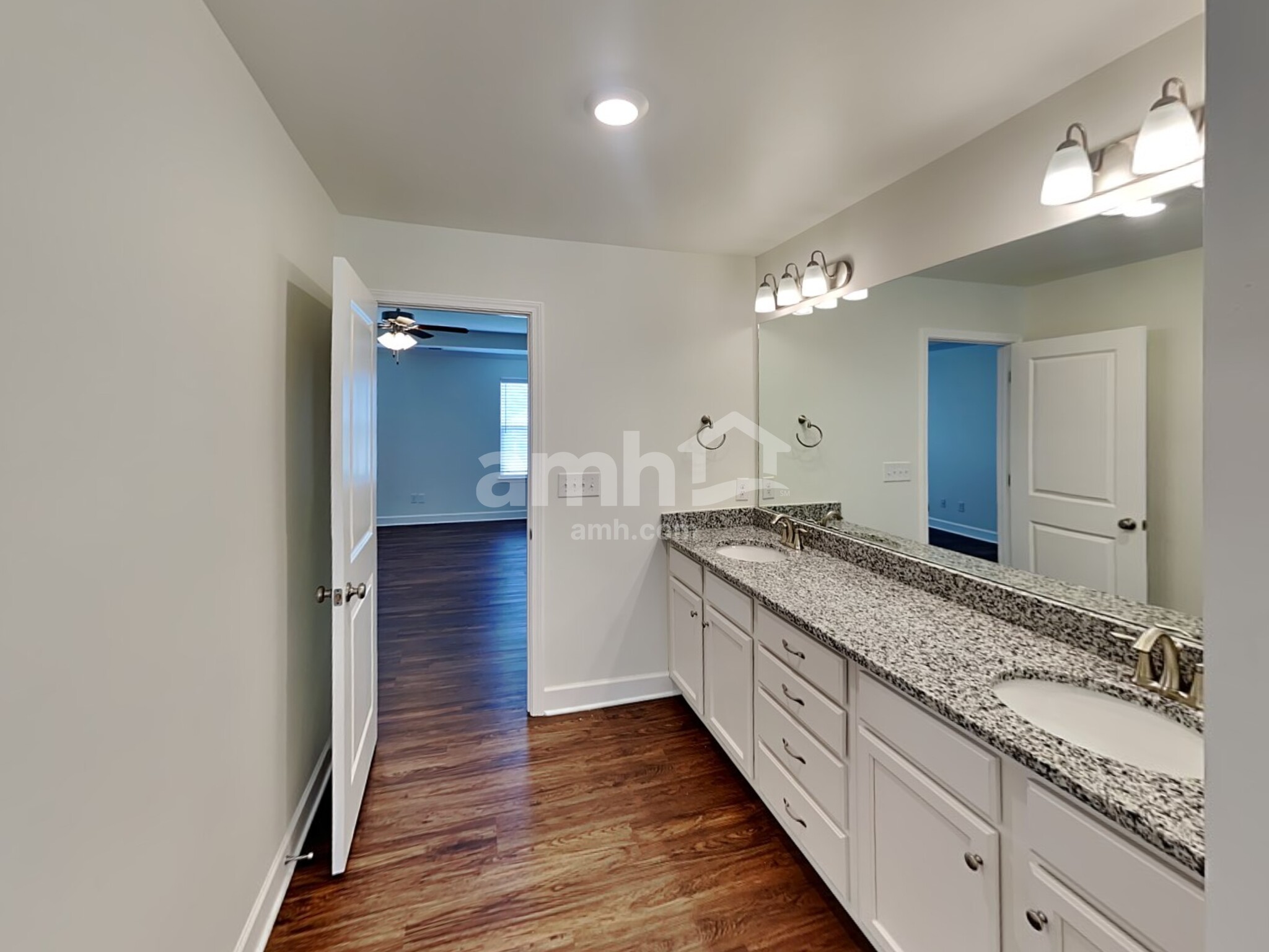 Building Photo - 8268 Northpoint Dr