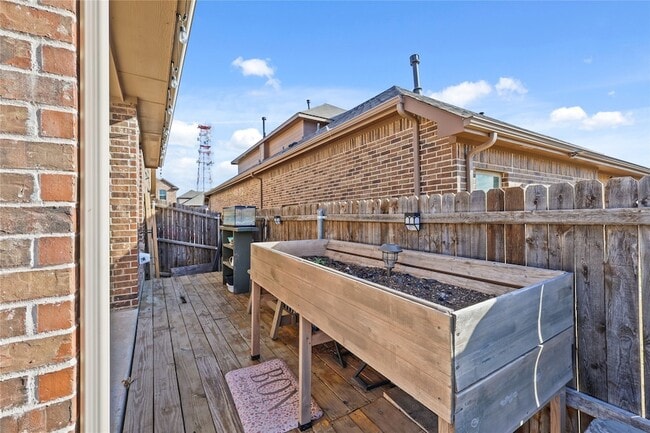 Building Photo - 2104 Skysail Ln