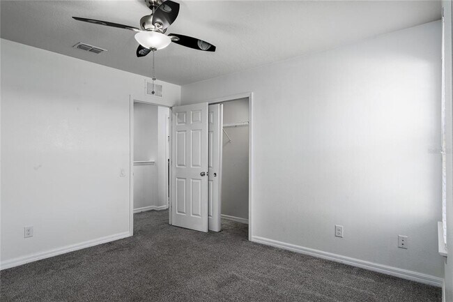 Building Photo - 6026 100th Ave E