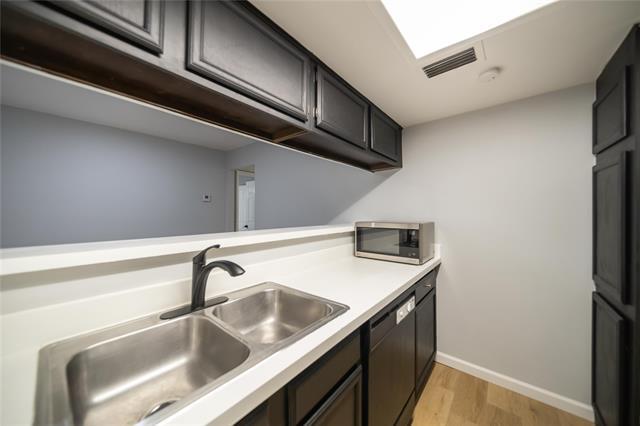 Building Photo - 9170 Forest Ln
