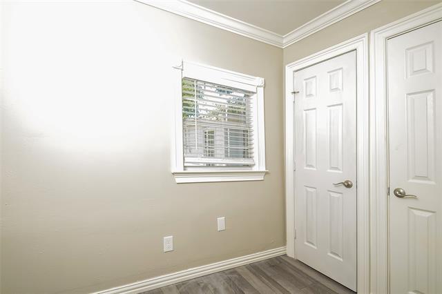 Building Photo - 808 22nd St