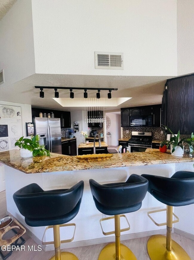 Building Photo - 1213 Desert Canyon Dr