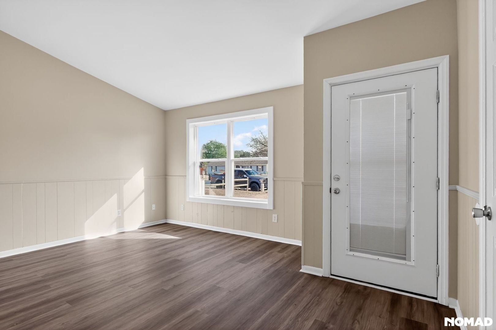 Building Photo - 215 Oxford Ln