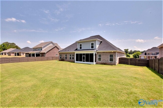 Building Photo - 330 Merrydale Dr