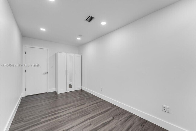 Building Photo - 12205 SW 42nd St
