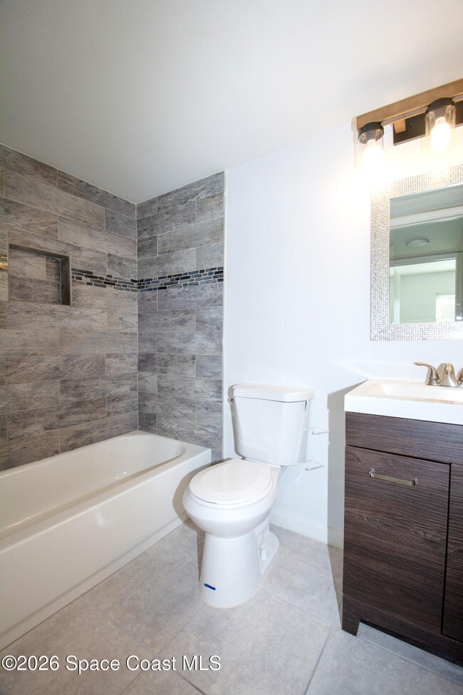 Building Photo - 130 San Paulo Ct