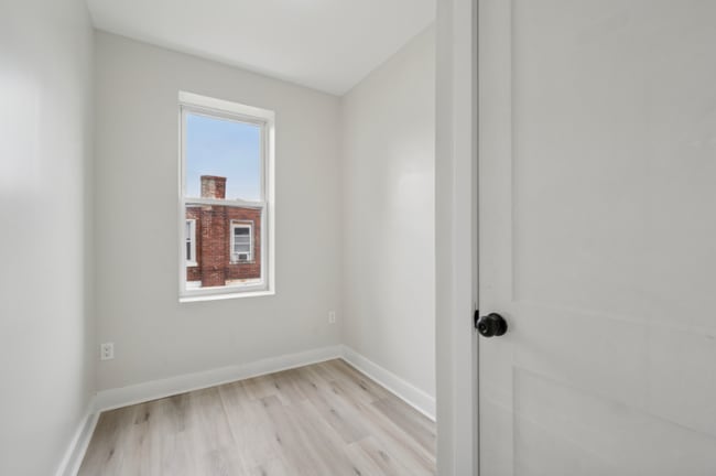 Building Photo - 6044 Allman St