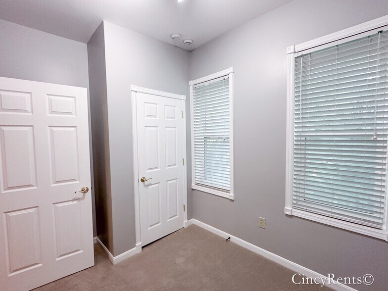 Building Photo - 2126 Fulton Ave