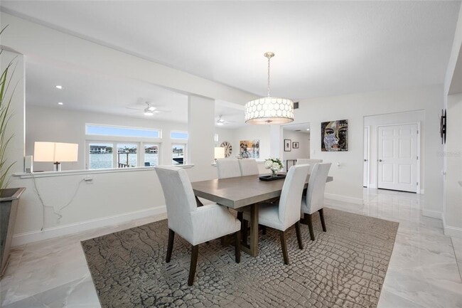 Building Photo - 540 59th Ave