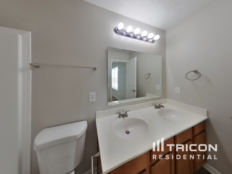 Building Photo - 8146 Birchfield Dr