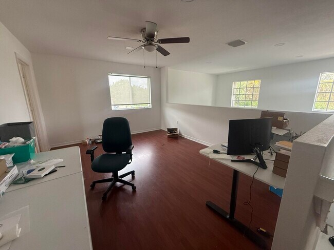 Building Photo - 4534 SW 127th Terrace