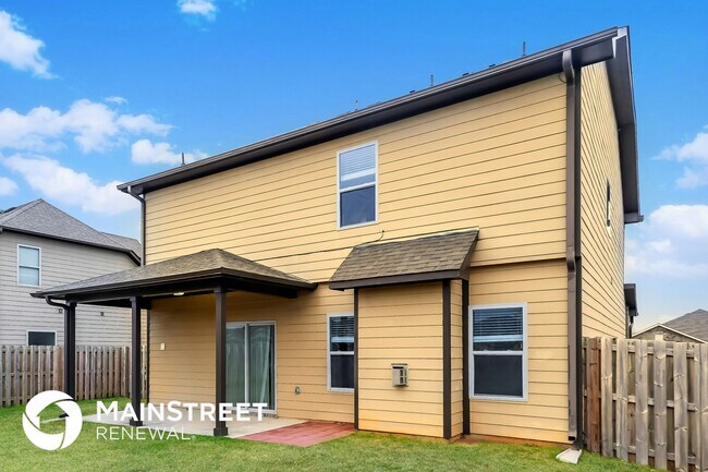 Building Photo - 200 Addison Dr