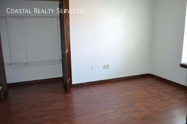 Building Photo - 380 Canterbury Cir NW