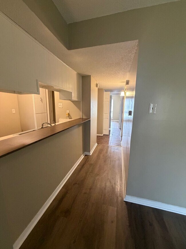 Building Photo - 2835 Los Gatos Ct