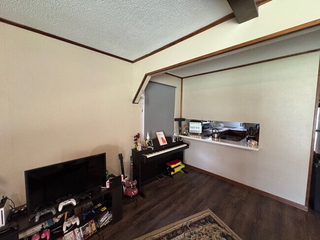 Building Photo - Corner Lot Home with Beautiful Trees