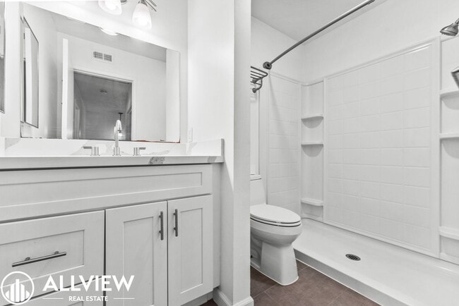 Building Photo - Spacious 3 Bed/2.5 Bath, 2-Story Home with Private Patio Available Now!