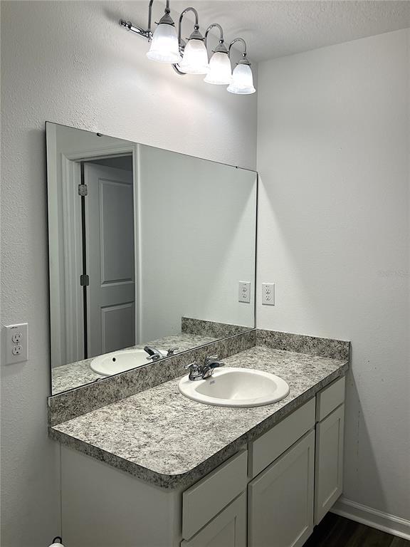 Building Photo - 38061 Elby Ln