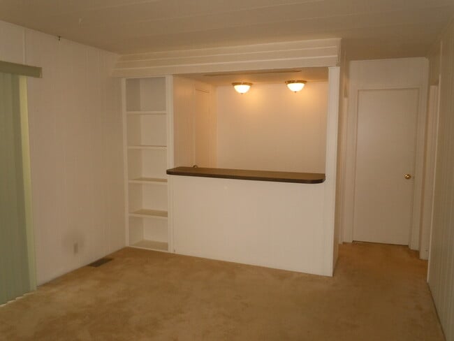 Building Photo - Country Living on Beautiful Melrose Ranch